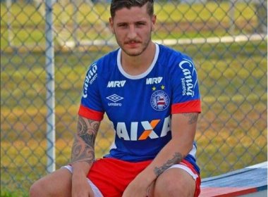 Zé Rafael posta foto no Fazendão e recebe ‘provocação’ de provável reforço do Vitória