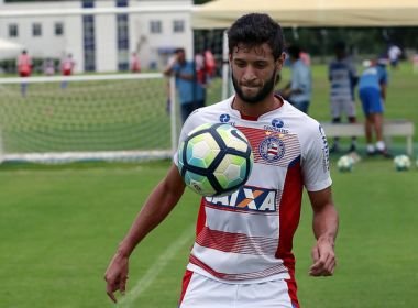 Juninho Capixaba não subestima o Atlético-GO: 'Não vão aliviar para a gente'