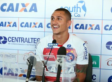 Vinícius comenta gol e brinca sobre comparação a Verón: 'Torcedor é emoção'