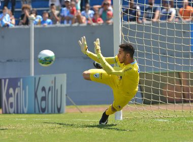 'Parece um sonho', diz goleiro do Londrina após pegar três pênaltis na Primeira Liga