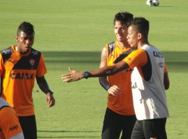 Mancini pede atenção para reduzir erros defensivos do Vitória