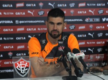 Fernando Miguel pede concentração diante do Corinthians: 'Tem que entrar ligado'