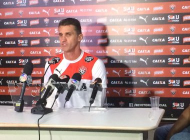 'Vamos para cima da Coritiba', garante Vagner Mancini