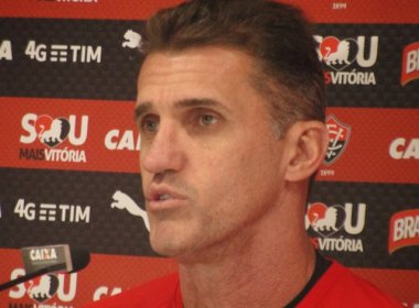Mancini não resiste a revés para o Flamengo e é demitido do Vitória