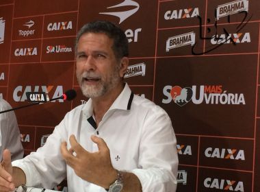 Ricardo David descarta 'pacotão de reforços' para o Vitória, mas promete qualificar elenco