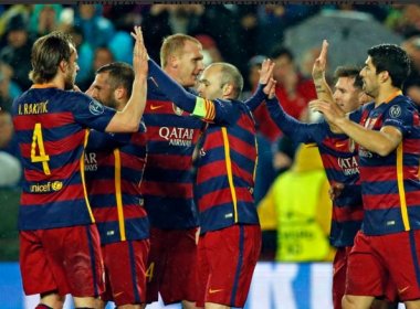 Neymar marca, Suárez faz golaço e Barça avança com nova vitória sobre Arsenal