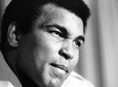 Lenda do boxe, Muhammad Ali morre aos 74 anos nos Estados Unidos