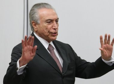 Temer foi 'pego de surpresa' com renúncia de Cunha, diz André Moura