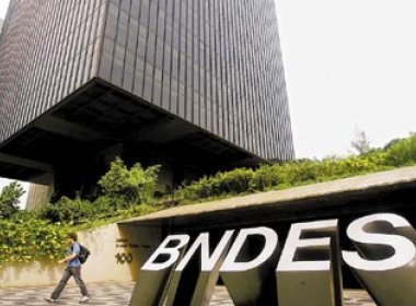 BNDES suspendeu em maio desembolsos a 25 projetos de exportação de serviços