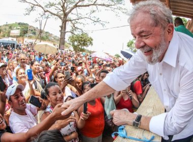 PT deve lançar Lula como candidato à presidência