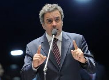 Aécio apoia Moraes no STF, mas diz que indicação não é 'questão partidária'