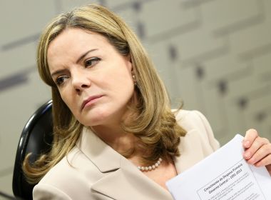Gleisi: Nenhum parlamentar do PT está autorizado a negociar com Maia