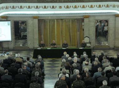 Comandante do Exército pede coesão em palestra a cem generais no Rio