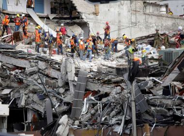 Número de mortos após terremoto no México sobe para 360