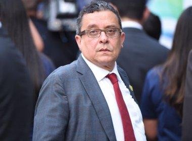 Justiça pede bloqueio de R$ 25 milhões do marqueteiro João Santana