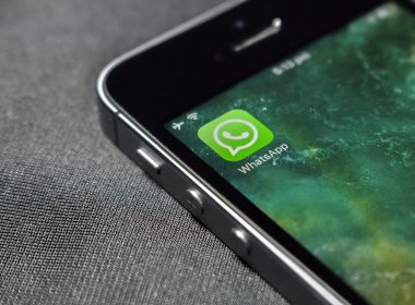 Esposa entra na Justiça para que marido mostre conversas do WhatsApp
