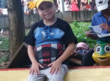 Menino de 10 anos de Brumado faz exposição de quadros para pagar transplante de rim
