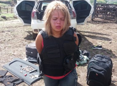 Ipiaú: Mulher é presa acusada de participar de quadrilha de assalto a bancos