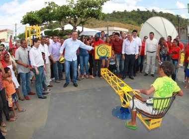 Jitaúna: Rui Costa assina ordem de serviço para unidade de beneficiamento de frutas