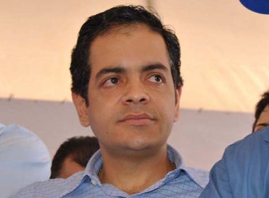 Irecê: Ex-prefeito é denunciado por contratação de servidores sem concurso público