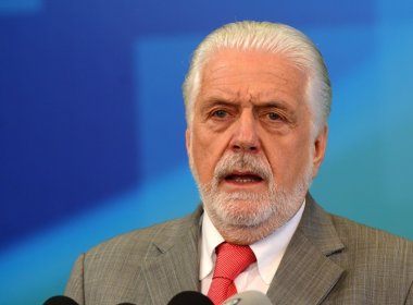 Jaques Wagner dispensa Lavagem do Bonfim para descansar no interior da Bahia