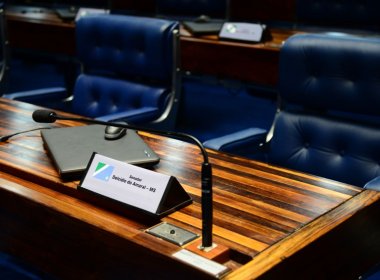 Delcídio Amaral ainda não decidiu se vai fazer delação premiada