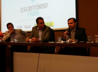 Governo fará complementação de creches inacabadas, anuncia Rui