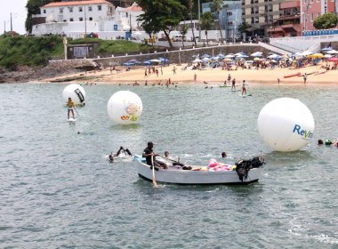 Operação Fundo Limpo remove lixo das praias após o Carnaval