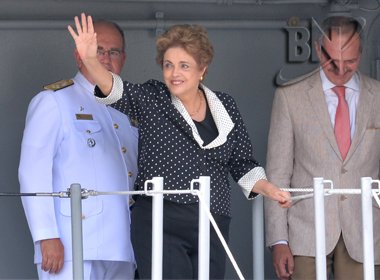 Em entrega de navio, Dilma cita estratégia para Forças Armadas e foge do ‘golpe’