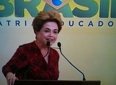 Após anulação de votação do impeachment, Dilma pede cautela: 'não é oficial'