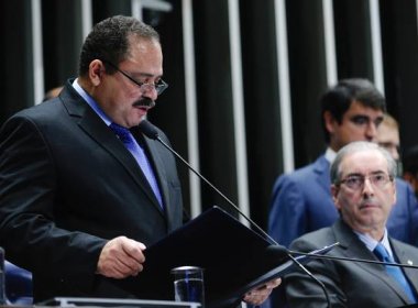 Cunha orientou Waldir a anular tramitação do impeachment, diz coluna
