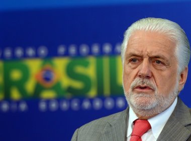 Diário Oficial publica exoneração de 28 dos 31 ministros de Dilma Rousseff