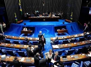 Senado define na terça novo cronograma do processo de impeachment de Dilma