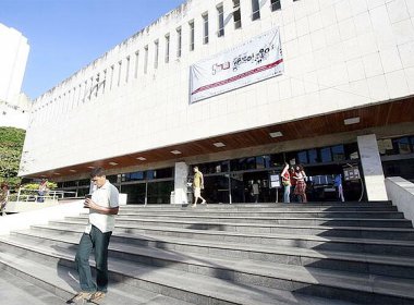 Biblioteca Pública dos Barris volta a funcionar após 20 dias