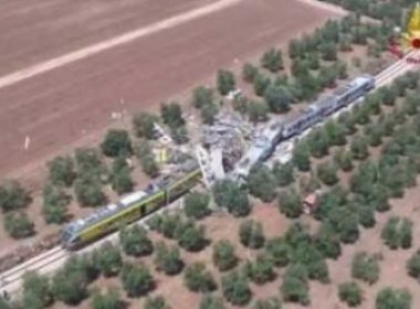 Pelo menos 20 pessoas morrem e dezenas ficam feridas em colisão entre trens na Itália