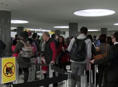 Passageiros passam por inspeção mais rigorosa em aeroportos a partir desta segunda
