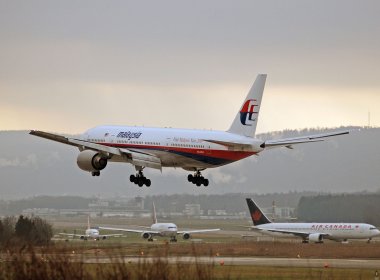 Malásia, Austrália e China suspendem buscas do avião do voo MH370, desaparecido em 2014