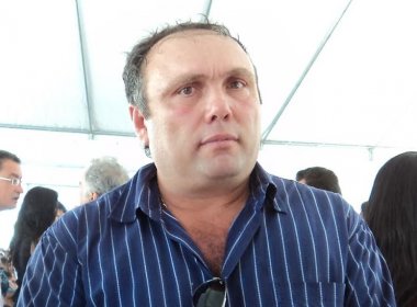 Ex-prefeito de Pedro Alexandre é morto a tiros em feira livre do município