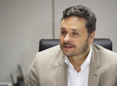 Secretário alerta para possível parcelamento de salários de servidores em dezembro