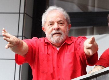 Ex-presidente Lula vai acompanhar nas galerias do Senado depoimento de Dilma