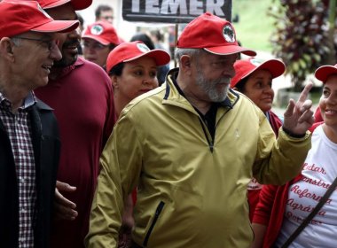 Corrente dentro do PT cede a Lula para alterar disputa pelo comando do partido