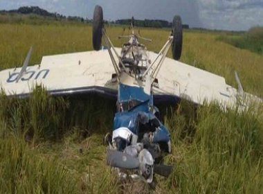 Polícia incinera 360 quilos de cocaína encontrada em avião que caiu no Paraná