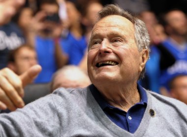Ex-presidente dos EUA, George H. W. Bush é internado; estado de saúde é estável