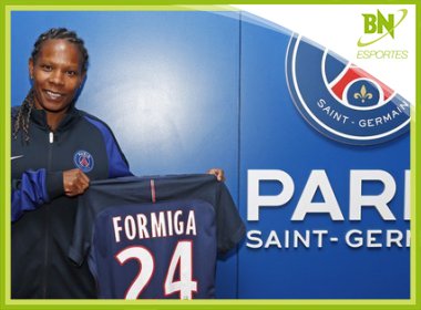 'Carreira impressionante', diz PSG sobre chegada da baiana Formiga