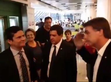 Bolsonaro bate continência para Sérgio Moro e vídeo repercute nas redes sociais; assista