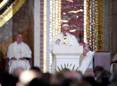 Em missa no Egito, Papa diz que único extremismo permitido é o da caridade