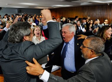 Ausência de Petecão surpreende Planalto; suplente, Otto votou contra reforma