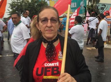 Professora defende união entre classes trabalhadoras para derrubar ‘governo golpista’