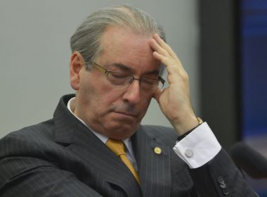 Eduardo Cunha é levado em avião da PF até Brasília para prestar depoimento