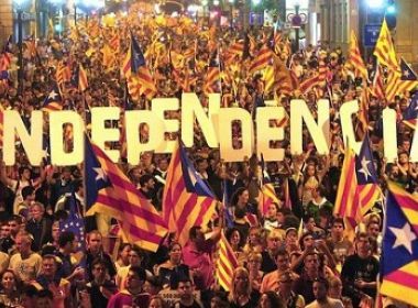 Catalunha descumpre prazo e não diz se declarou independência à Espanha